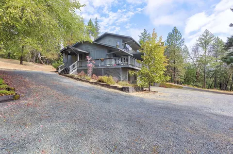 386 Greentree Loop, Grants Pass, OR 97527 photo 29