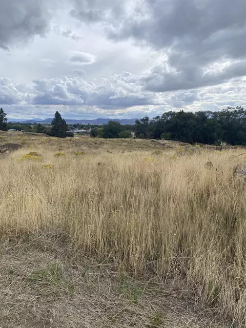 Nka Carlson Drive, Klamath Falls, OR 97603