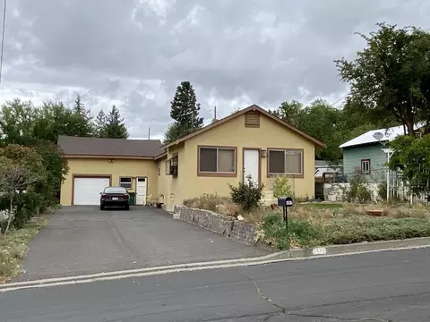 1526 Lakeview Ave, Klamath Falls, OR 97601