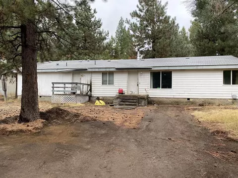 16862 Downey Rd, Bend, OR 97707 photo 2