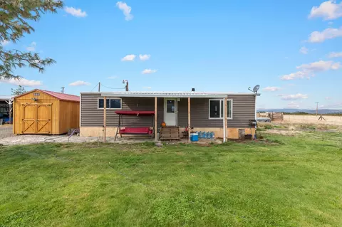 253 Meridian Rd, Eagle Point, OR 97524 photo 2