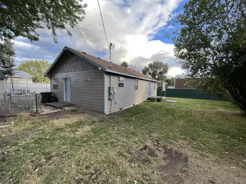 4220 Bryant Ave, Klamath Falls, OR 97603