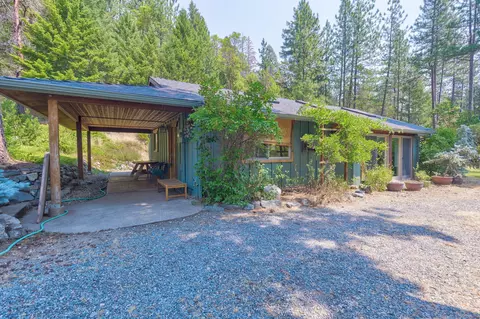 430 Kincaid Rd, Williams, OR 97544