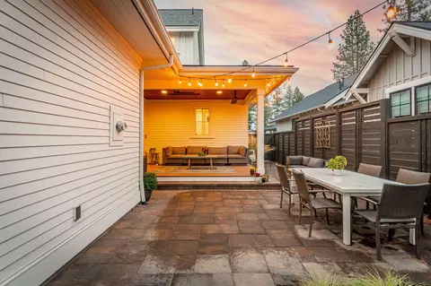 1193 NW Singleton Pl, Bend, OR 97703 photo 83