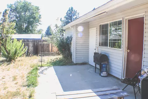 10555 Wright Ave, Klamath Falls, OR 97603 photo 15