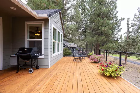 3559 NW Mccready Dr, Bend, OR 97703 photo 9