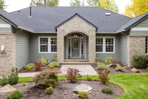 3559 NW Mccready Dr, Bend, OR 97703 photo 3