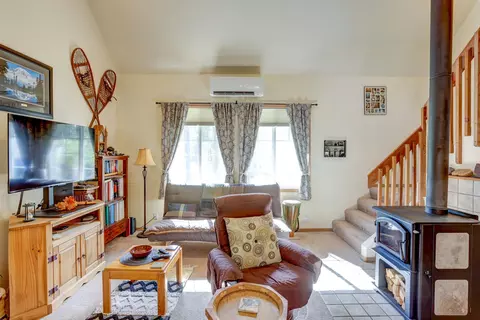 55705 Wagon Master Way, Bend, OR 97707 photo 3