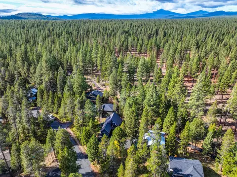 55705 Wagon Master Way, Bend, OR 97707 photo 29