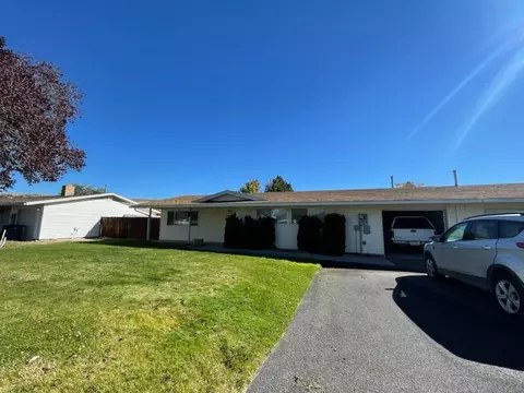 10445 Wright Ave, Klamath Falls, OR 97603