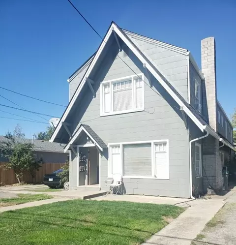 730 W 11th St, Medford, OR 97501