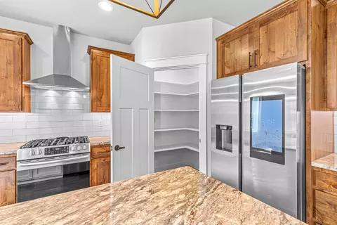 1300 Crestmont Pl, Eagle Point, OR 97524 photo 5