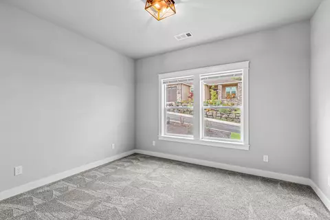 1300 Crestmont Pl, Eagle Point, OR 97524 photo 23