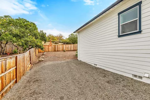 1300 Crestmont Pl, Eagle Point, OR 97524 photo 32