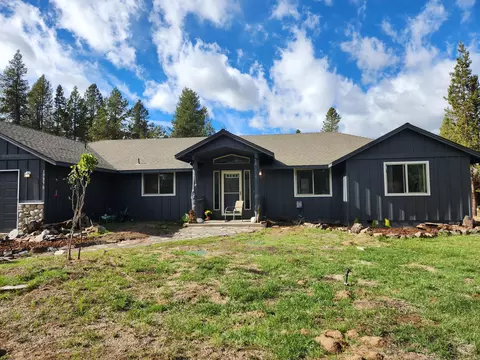 17330 Lively Ln, Bend, OR 97707 photo 2