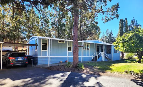 2200 NE Hwy 20 #21, Bend, OR 97701