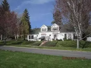 1545 Pacific Ter, Klamath Falls, OR 97601