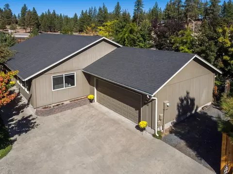 3074 NW Kelly Hill Ct, Bend, OR 97703