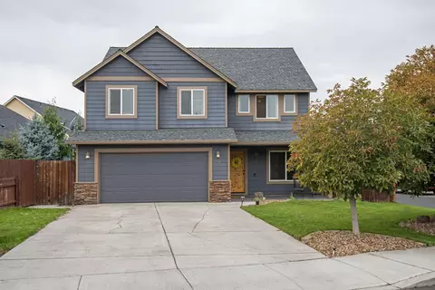 1441 NW 18th St, Redmond, OR 97756