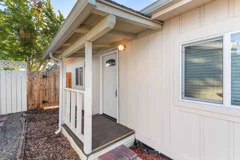 555 Freeman Rd #13, Central Point, OR 97502 photo 4