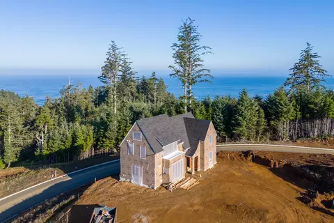 1143 Seascape Ave, Depoe Bay, OR 97341