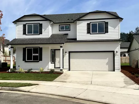 2295 Cheadle Lk, Lebanon, OR 97355