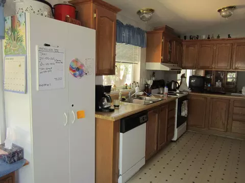 6080 Rogue River Dr, Eagle Point, OR 97524 photo 6