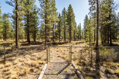 17675 Teil Ct, La Pine, OR 97739 photo 32