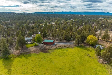 61670 Teal Rd, Bend, OR 97702 photo 3