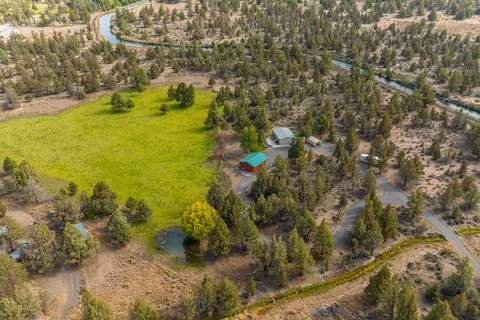 61670 Teal Rd, Bend, OR 97702
