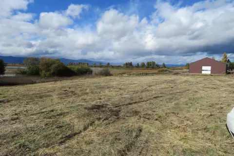 600 700 Modoc Point Rd, Chiloquin, OR 97624