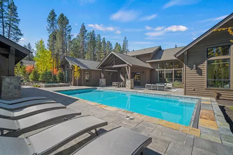 56247 Trailmere Cir, Bend, OR 97707 photo 1