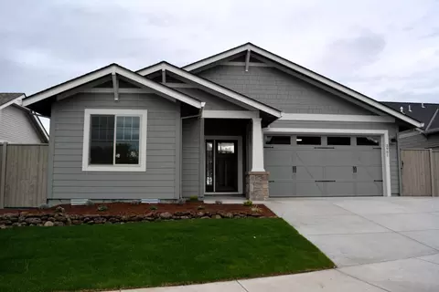3961 Wyoming Ln, Medford, OR 97504