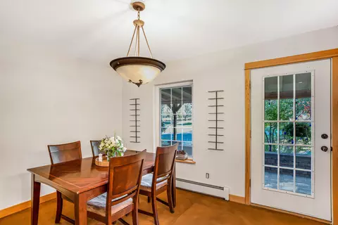 Dining - 61290 Obernolte Rd, Bend, OR 97701 photo 2 of 3
