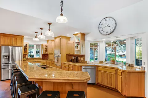 Kitchen - 61290 Obernolte Rd, Bend, OR 97701 photo 2 of 4