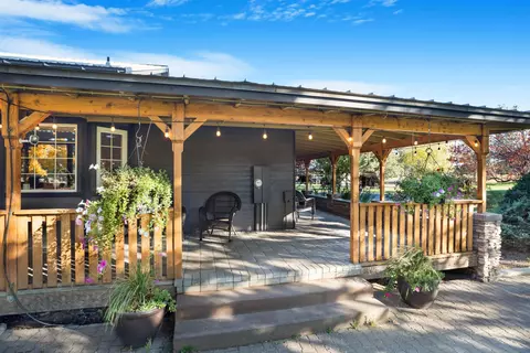 Exterior - 61290 Obernolte Rd, Bend, OR 97701 photo 9 of 24