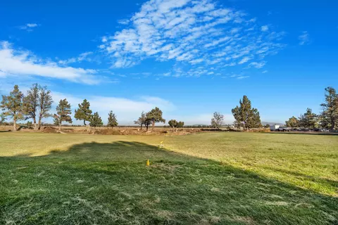 Exterior - 61290 Obernolte Rd, Bend, OR 97701 photo 20 of 24