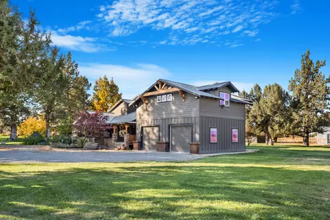 Exterior - 61290 Obernolte Rd, Bend, OR 97701 photo 21 of 24