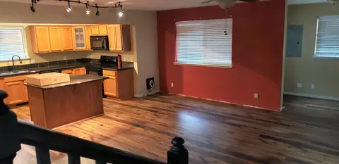 410 E River St, Cave Junction, OR 97523 photo 3