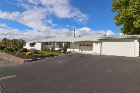 201 A St #201 & 203, Culver, OR 97734