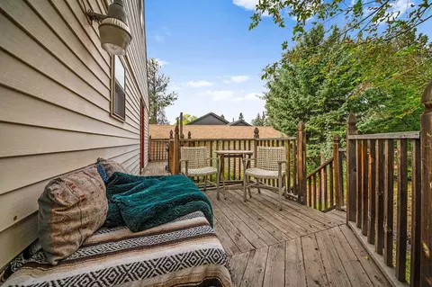 526 NE Burnside Ave, Bend, OR 97701 photo 23