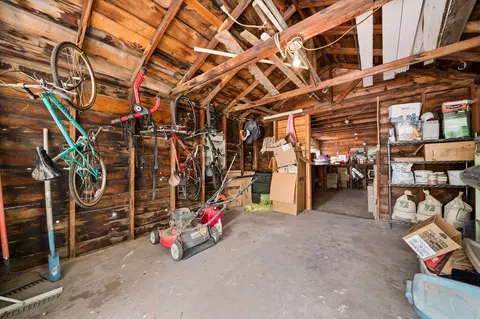 526 NE Burnside Ave, Bend, OR 97701 photo 39