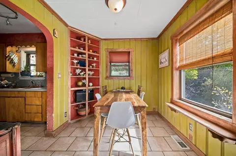 526 NE Burnside Ave, Bend, OR 97701 photo 7