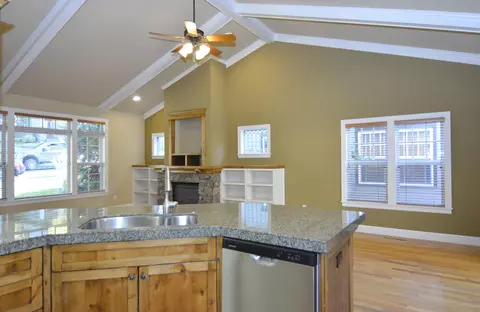 19326 Brookside Way, Bend, OR 97702 photo 7