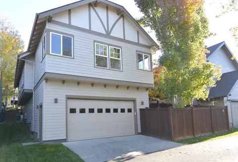 19326 Brookside Way, Bend, OR 97702 photo 2