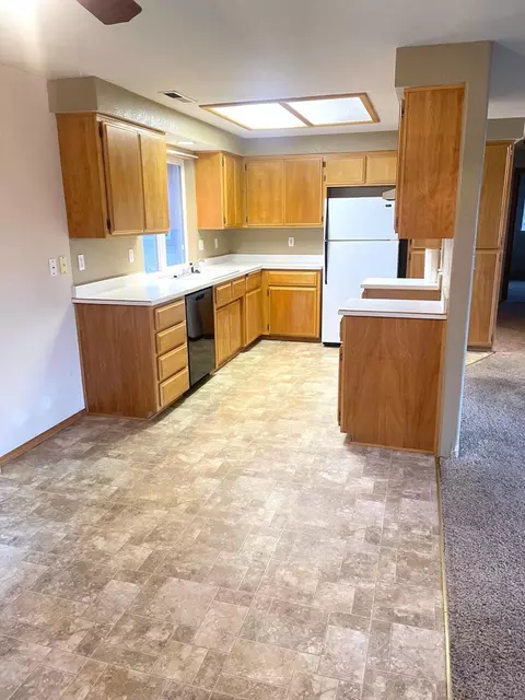 809 Corey Dr, Phoenix, OR 97535 photo 8
