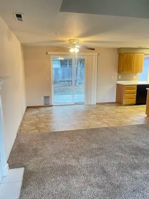 809 Corey Dr, Phoenix, OR 97535 photo 6