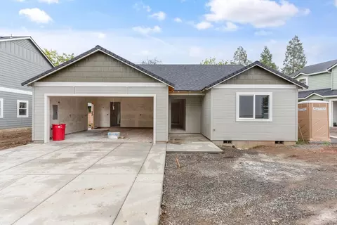 357 Dano Dr, Phoenix, OR 97535
