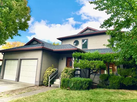 102 N Wightman St, Ashland, OR 97520