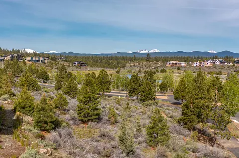 19260 Christopher Ct, Bend, OR 97702